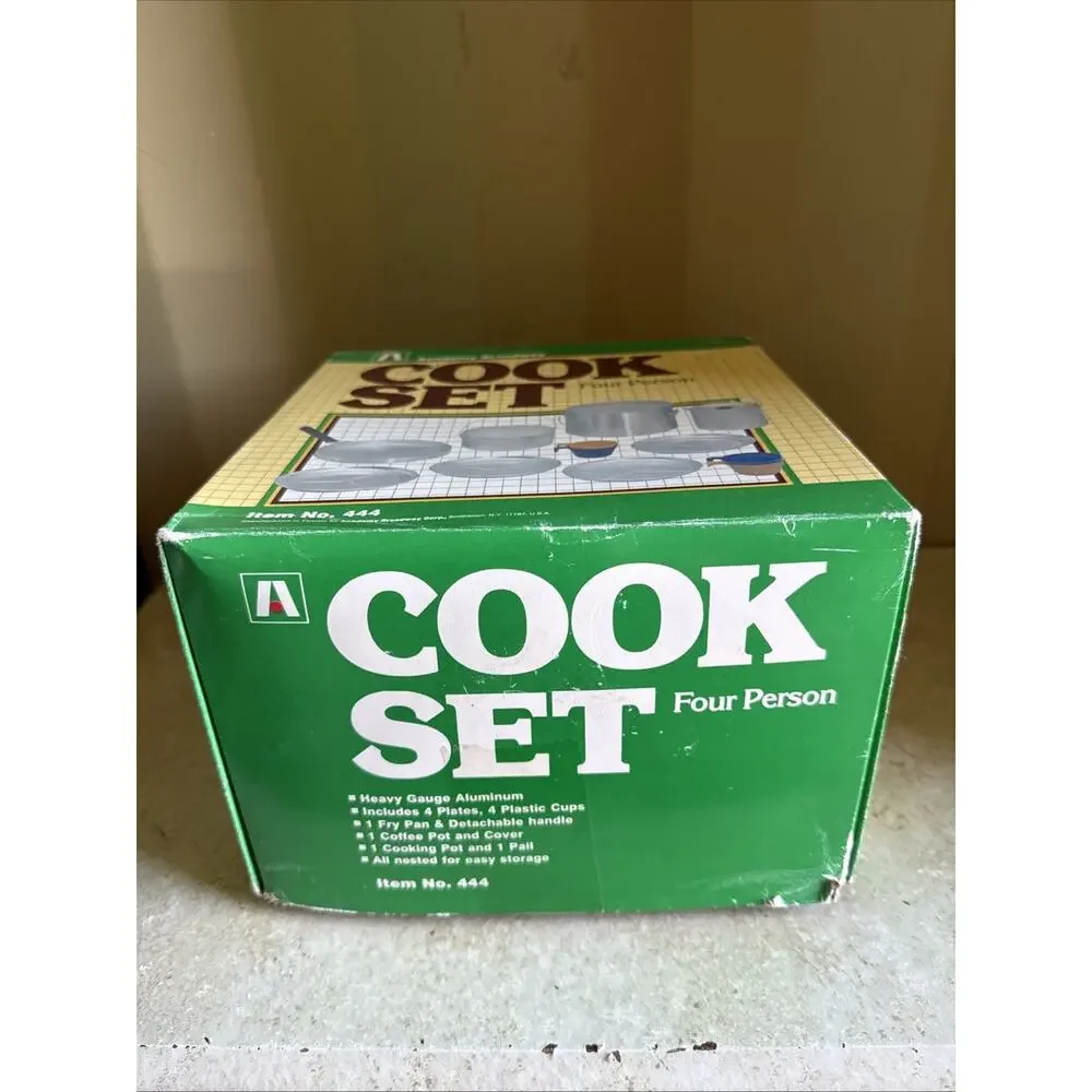 VTG Aluminum Four Person Cook Set Academy Broadway No. 444- Camping Open Box